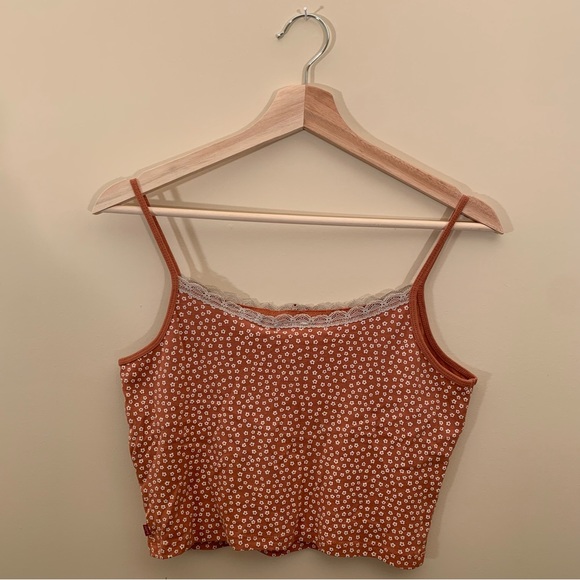 Levi’s Rust Lace Tank - Picture 5 of 15
